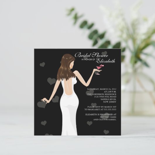 Chic Cocktail Bride Bridal Shower Invitation Black Einladung (Stehend Vorderseite)