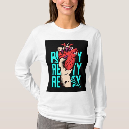 "Chic Comfort: Women's T - Shirt Collection" (Vorderseite)