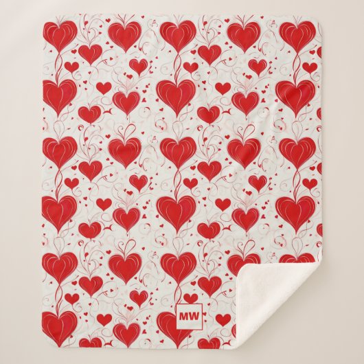 Chic coquette rote Herzen und Wirbel Monogramm Sherpadecke (Vorderseite)
