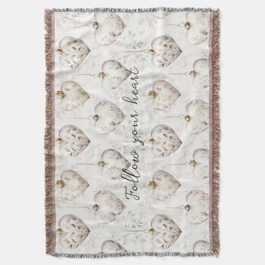 Chic Cream Grey Hearts Ornaments Decke (Vorderseite Vertikal)