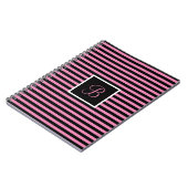 Chic Custom Initial Letter Pink und Black Striping Notizblock (Linke Seite)