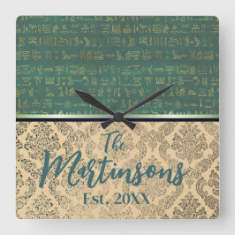 Chic Damask ägyptische Hieroglyphen Familienname Quadratische Wanduhr