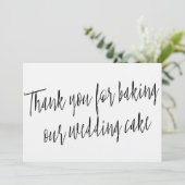 Chic "Danke, dass du unseren Hochzeitskuchen gebac Dankeskarte (Stehend Vorderseite)