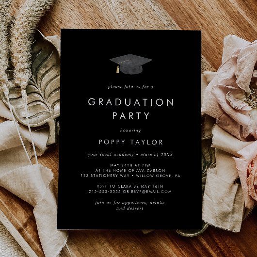 Chic Dark Black Grad Cap Graduation Party Einladung