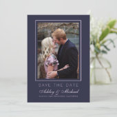Chic Dark Blue Pink Foto Wedding Save the Date Einladung (Stehend Vorderseite)