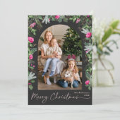 Chic Dark Gray Pink Greenery Arch Foto Weihnachten (Stehend Vorderseite)