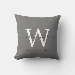 Chic Darkgrau Weiß Monogramm Hochzeitsandenken Kissen