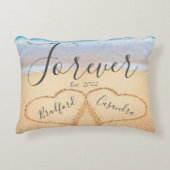 Chic Dusty Blue Beach Paares Hearts Sand Dekokissen (Vorderseite)