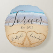Chic Dusty Blue Beach Paares Hearts Sand Rundes Kissen (Vorderseite)