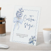 Chic Dusty Blue Ribbon Bow Custom Brautparty Sockelschild (In SItu)