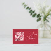 Chic Editorial Deep Red Kompakt Hochzeit Begleitkarte (Stehend Vorderseite)