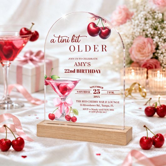 Chic Ein Tini Bisschen Älterer Kirsch Martini 22.  Acryleinladungen