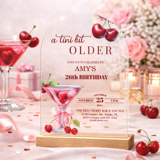 Chic Ein Tini Bisschen Älterer Kirsch Martini 26. Acryleinladungen