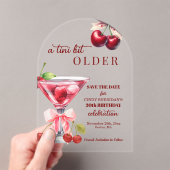 Chic Ein Tini-Bisschen Älterer Kirsch-Martini 30. Acryleinladungen (Insitu (Handheld))