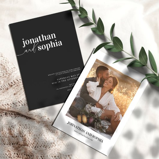 Chic Elegant Typografy Black Wedding Einladung