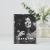Chic Elegante Black & White Foto Abschluss Dankeskarte (Stehend Vorderseite)