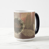 Chic Feathers on Gold Rose Personalisiert Verwandlungstasse (VorderseiteRechts)