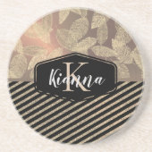 Chic Feathers with Gold Stripes Monogram Getränkeuntersetzer (Vorne)