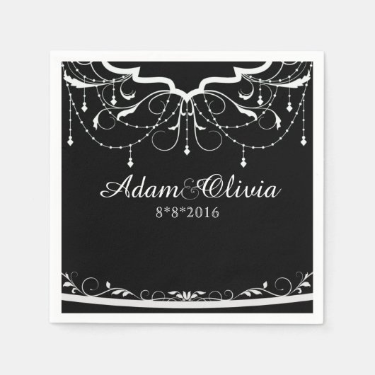 Chic Floral Chandelier Black Wedding Serviette (Vorderseite)