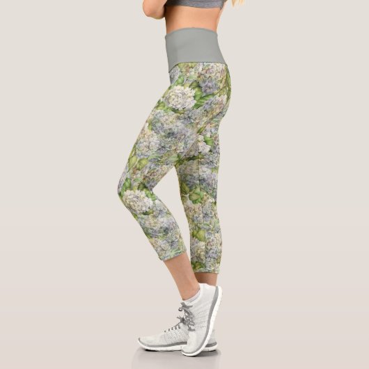 Chic Floral Lavendel Gray Hydrangea Muster Capri Leggings (Links)