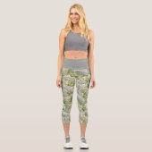 Chic Floral Lavendel Gray Hydrangea Muster Capri Leggings (Vorderseite)