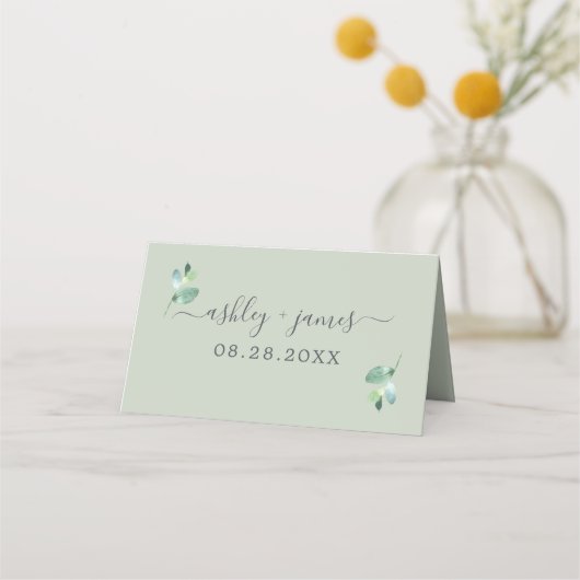 Chic Foliage Pastel Green Custom Wedding Platzkarte (Vorderseite)