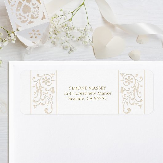 Chic formale Ecru-Schneckenwerk-Rand-Hochzeit
