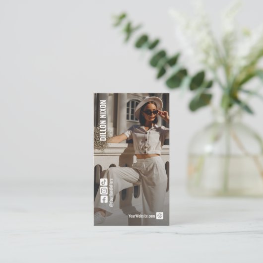 Chic Foto Fashion Social Media Visitenkarte (Stehend Vorderseite)