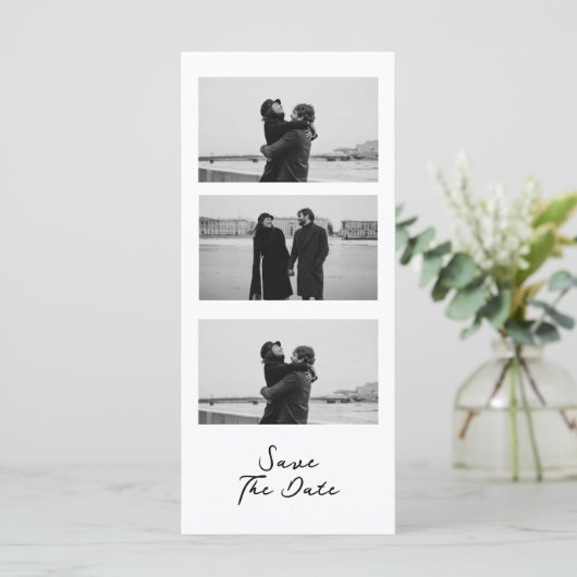 Chic Foto Strip Wedding QR Code Save the Date (Stehend Vorderseite)