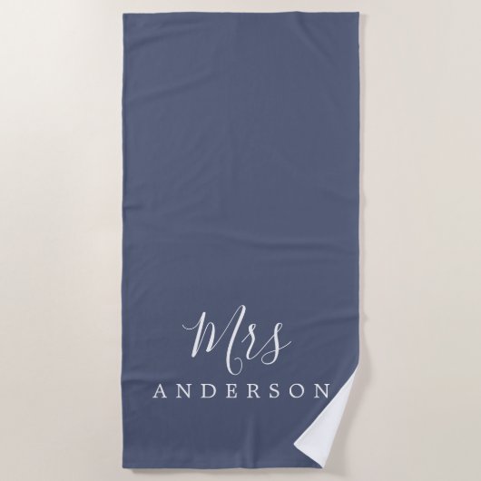 Chic Future Mrs Blue Indigo Monogram Strandtuch (Vorderseite)