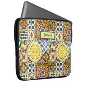 Chic geometrisch mediterrane orangefarbene Fliesen Laptopschutzhülle (Vorne Rechts)