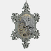 Chic Glittery Mandala Monogram Familienname Schneeflocken Zinn-Ornament (Links)