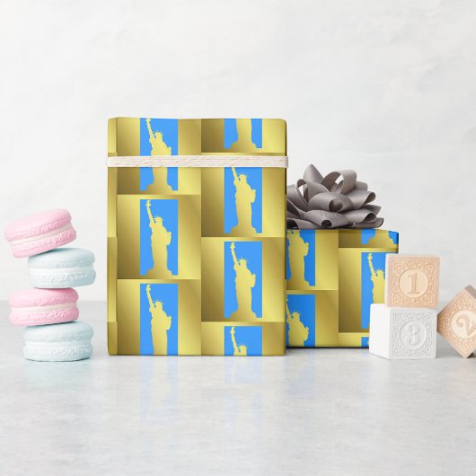 Chic Gold Blue Pattern Statue of Liberty New York Geschenkpapier (Babyparty)