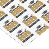 Chic Gold Class of 2026 Graduation Party Tischdecke (Schrägansicht)