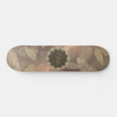 Chic Gold Feathers on Gold Rose Personalisiert Skateboard (Horizontal)