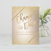 Chic Gold Glitzer Drehbuch metallisch ändern das D Save The Date (Stehend Vorderseite)