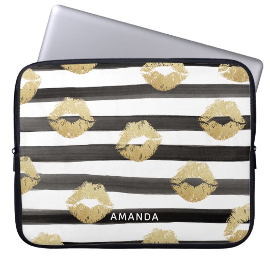 Chic Gold Glitzer Lippen und Streifen Monogramm Laptopschutzhülle (Vorderseite)