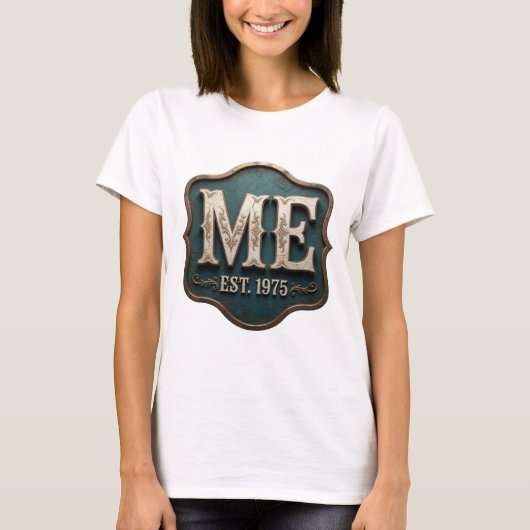 Chic Gold ME EST 1975 Statement Design T-Shirt (Vorderseite)