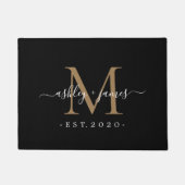 Chic Gold Monogram Script-Namen Hochzeitdatum Schw Fußmatte (Vorderseite)