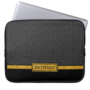 Chic Gold Name und Black Greece Key Pattern Laptopschutzhülle