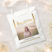 Chic Gold Trendy Graduation Party Class of 20XX Geschenktütchen (Ausgeschnitten)