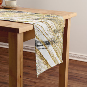 Chic-GoldBrushstrokes auf Schwarz-weißem Marmor Kurzer Tischläufer