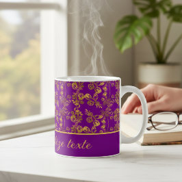 Chic Golden Blume auf lila Muster | Angepasst Kaffeetasse
