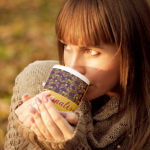 Chic Golden Blume lila Muster PERSONALISIERT Jumbo-Tasse