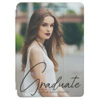 Chic Graduate Foto Trendy Script 2024 Abschluss