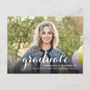 Chic Graduate Script Typografy Graduation Party Einladungspostkarte