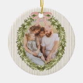 Chic Grandmillennial Coquette Weihnachtsfeier Keramik Ornament (Vorne)