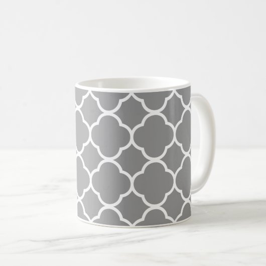 Chic-graue u. weiße Quatrefoil Kaffee-Tee-Tasse Kaffeetasse (VorderseiteRechts)