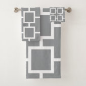 Chic Gray and White Geometric Square Pattern Badhandtuch Set (Insitu)