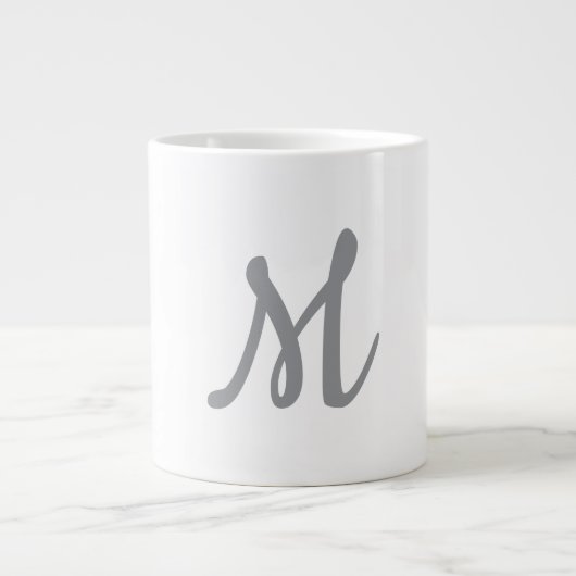 Chic Gray Initial Letter Monogram Modern Jumbo-Tasse (Vorderseite)